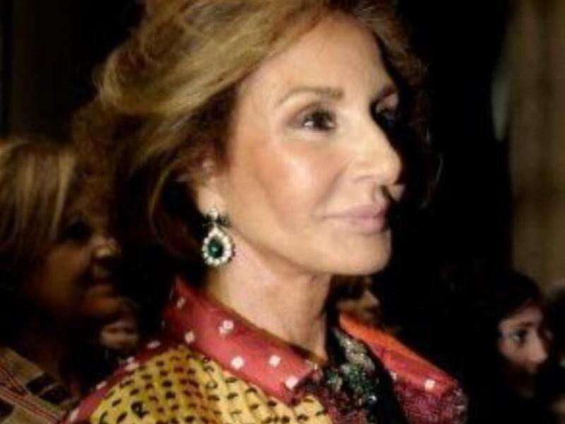 Los duques de Alba, Naty Abascal, Ana María Abascal y Alejandra Ortiz Osborne y su marido Joaquín Buendía, en el estreno de placido domingo en la maestranza