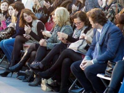 Raquel Revuelta y El Tato posan para calendario solidario asociación síndrome de Down