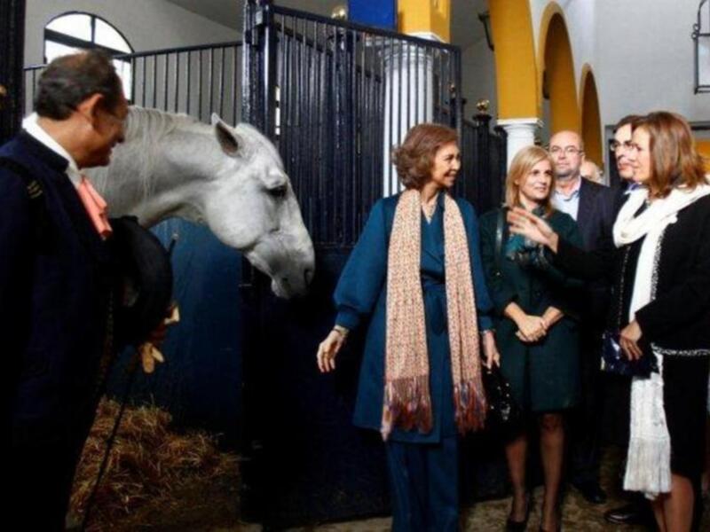 La Reina anfitriona de las primeras damas iberoamericanas visitan Cádiz y Jerez