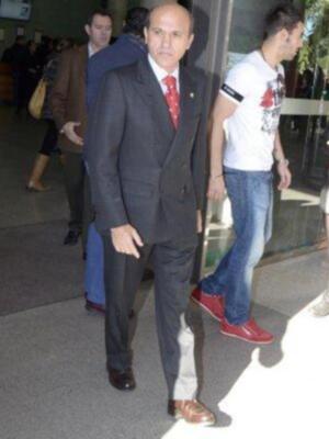 Curro Romero y Michel, despiden a un buen amigo el ganadero Gabriel Rojas