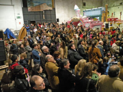 La entronización del Niño Jesús en la carroza del Nacimiento