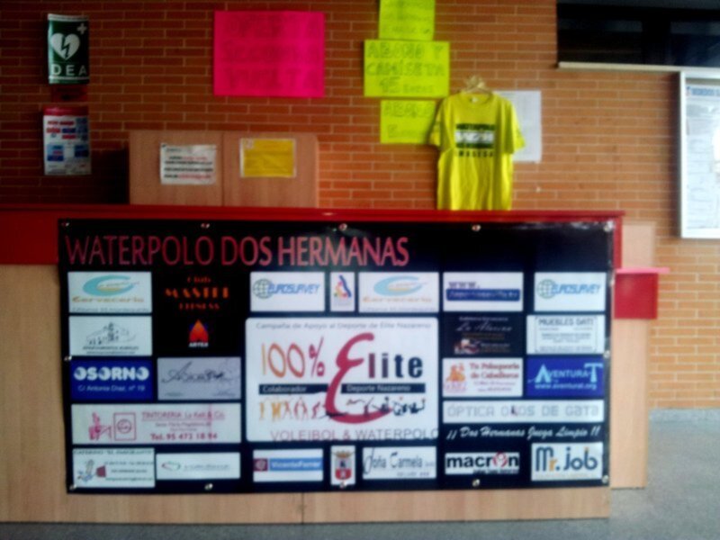 Póster informativo de Waterpolo Dos Hermanas con logos y anuncios en español.