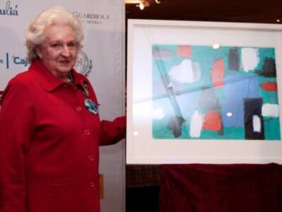 La Infanta Pilar inaugura el rastrillo en Sevilla ante la ausencia de la duquesa de Alba
