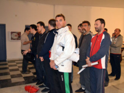 La cuadrilla del paso del Nazareno de Alcalá del Río hizo su último ensayo.