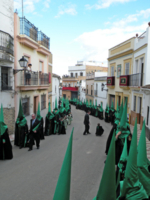 Esplendor de Jueves Santo en la Hermandad de la Vera-cruz de Alcalá del Río