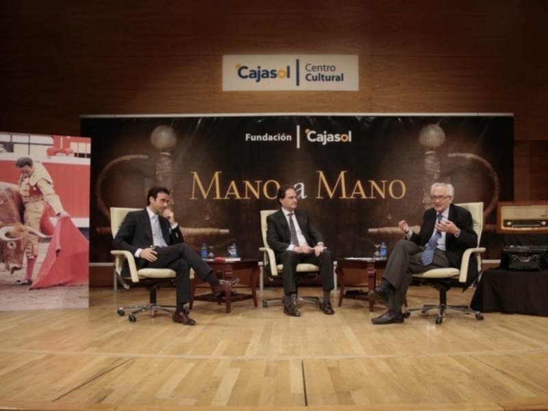 Ponce y Amorós unen toros y literatura en el XXI Mano a Mano de la Fundación Cajasol