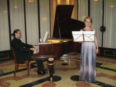 El pianista Ángel Cabrera y la soprano Urszula Bardłowska actuaron en el Real Círculo de Labradores