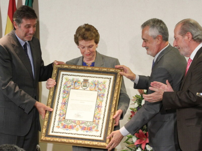 Emilio Aragón Miliki recibió la distinción de Hijo Predilecto de la Provincia de Sevilla a título póstumo