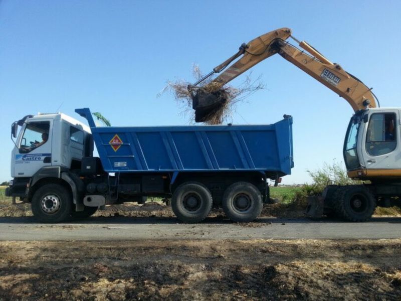 Sofocados dos incendios producidos en la tarde y la noche de ayer en zonas rurales(Chipiona) 