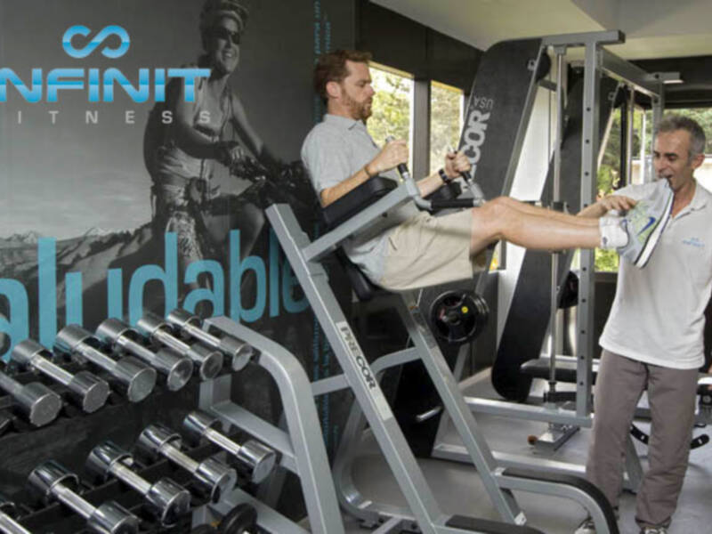 Los usuarios de gimnasios valoran más la proximidad del centro que el precio, según una encuesta de Infinit Fitness