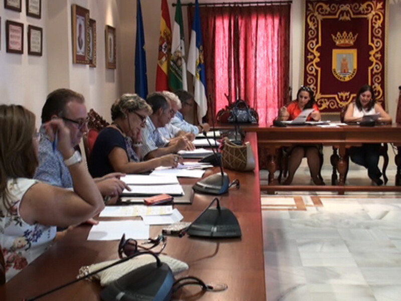El Consejo Escolar Municipal cambia el lunes tras la Romería por el viernes de carnaval como fiesta local en los centros educativos.(Chipiona) 