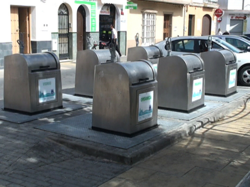 La Policía Local registró durante el verano 24 sanciones por el uso incorrecto de los contenedores soterrados(Chipiona)