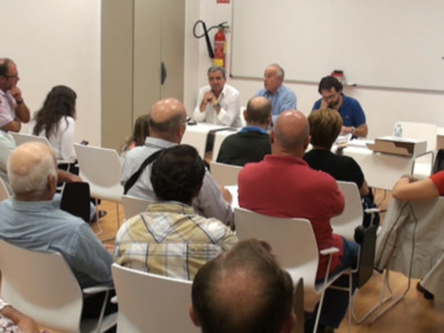 El Delegado de Agricultura y el GDR se reúnen con los vecinos afectados para abordar el arreglo del Camino de la Reyerta(Chipiona)