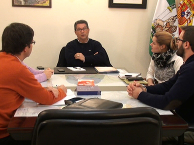 Ayuntamiento y Fundación Pharos comienzan a trabajar en una bolsa de voluntariado para asociaciones locales con fines sociales(Chipiona)