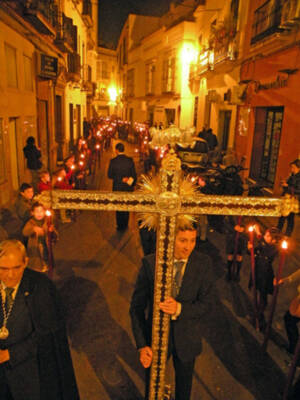 Sevilla. El Señor de la Salud recorrió las calles de la feligresía de San Nicolás de Bari en Viacrucis con rezo y recogimiento.