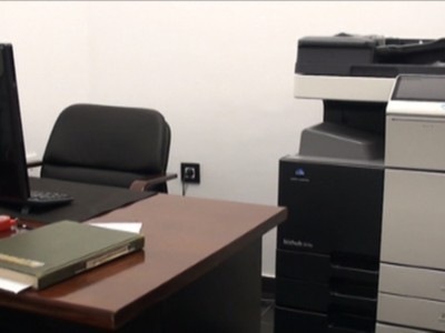 Más espacio y más medios técnicos mejorar el servicio que se presta  en el archivo municipal de Chipiona 