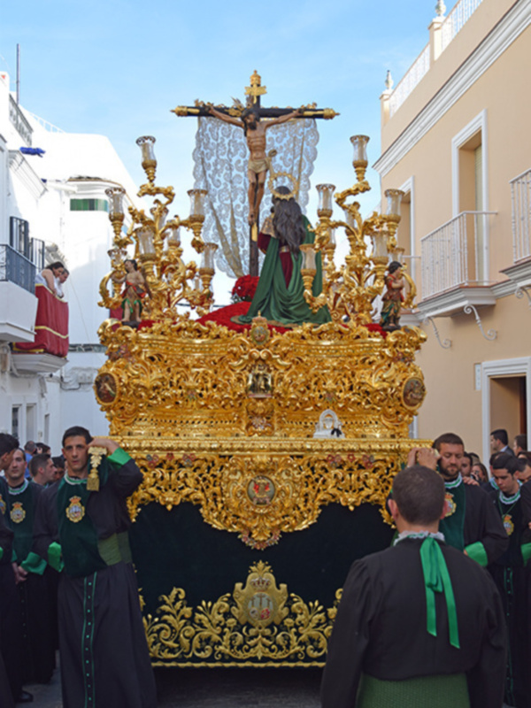 Provincia de Sevilla. En un magnifico Jueves Santo procesionó la Hermandad de la Vera-cruz de Alcalá del Río.