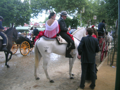 Sevilla. Los Vinos, la Salud y la Feria de Abril, en "Temas Sevillanos"