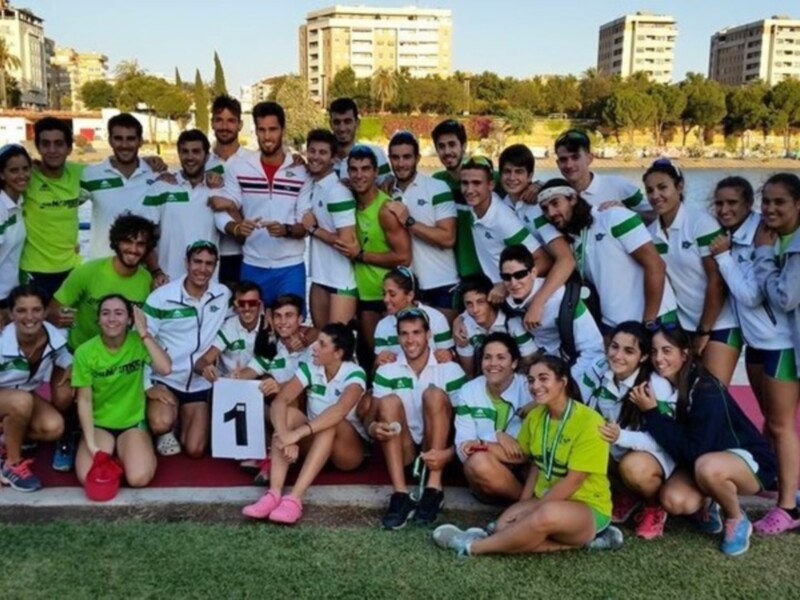 El Club Náutico Sevilla, campeón de Andalucía 2015 de remo