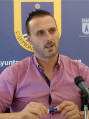 Javier Díaz asegura que en el Monumento a la Luz no hay ningún vertido y las analíticas del SAS son excelentes(Chipiona)