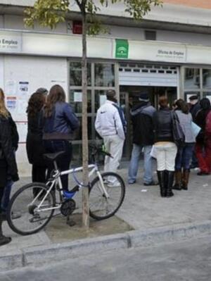 El desempleo en Chipiona sube 514 personas durante septiembre, un motivo más para iniciar el plan de jardinería y las  contrataciones del plan de inclusión social.