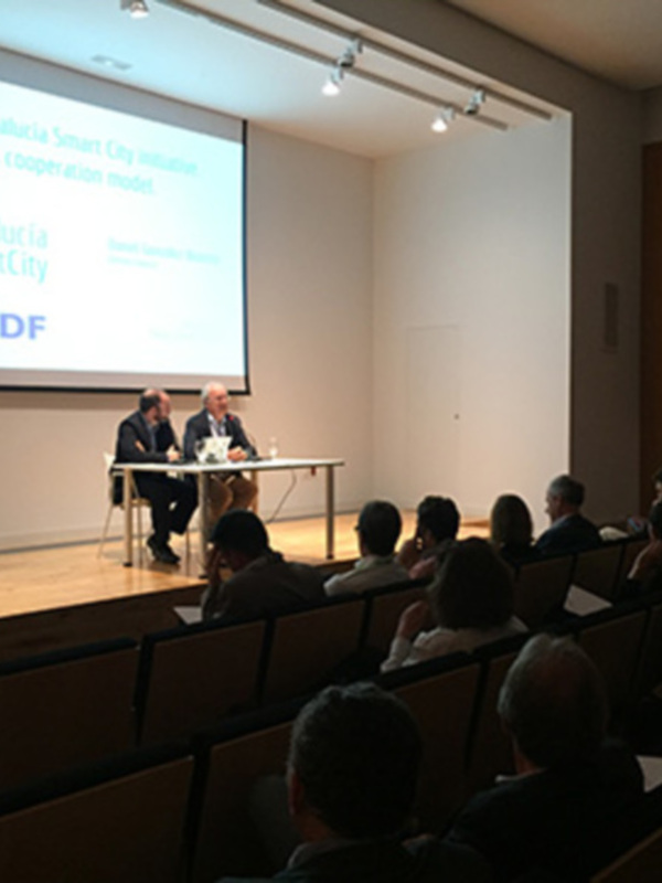 Andalucía Smart City colaborará con entidades francesas para impulsar modelos de ciudades inteligentes
