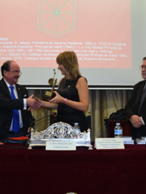 Sevilla. La consejera Ana Ollo inauguró en el Ateneo sevillano la muestra ?La cultura e identidad de Navarra?