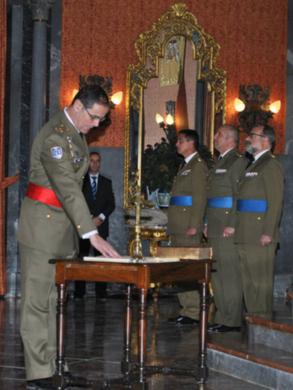 El General de División Carlos Palacios Zaforteza toma posesión como Jefe de Estado Mayor de la Fuerza Terrestre