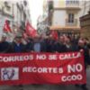 IU se solidariza con los trabajadores de Correos asistiendo a la manifestación en Cádiz contra los paulatinos recortes del Gobierno
