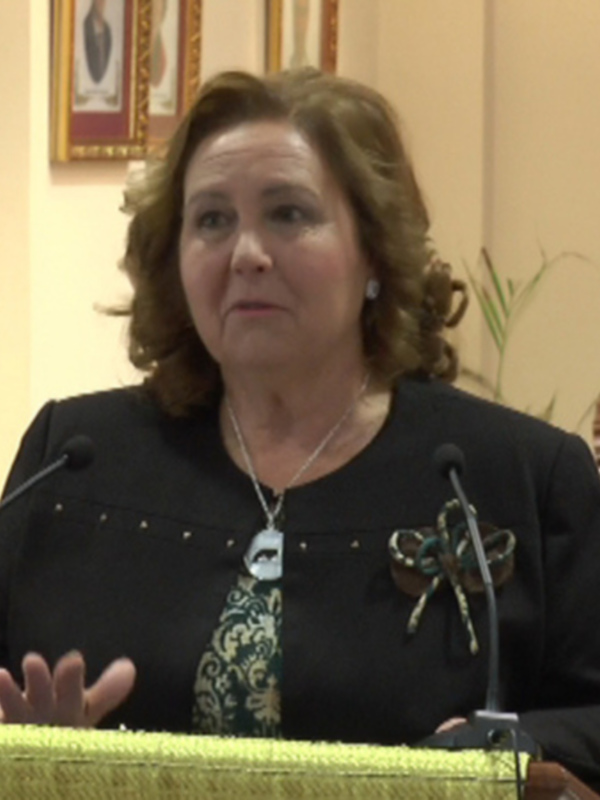 Chipiona reconoce a Concepción Cruces Segura en el Día de la Mujer su compromiso social y su lucha por la igualdad