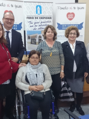 Alzheimer y DKV Famedic firman un convenio que reportará ventajas a la asociación y los usuarios