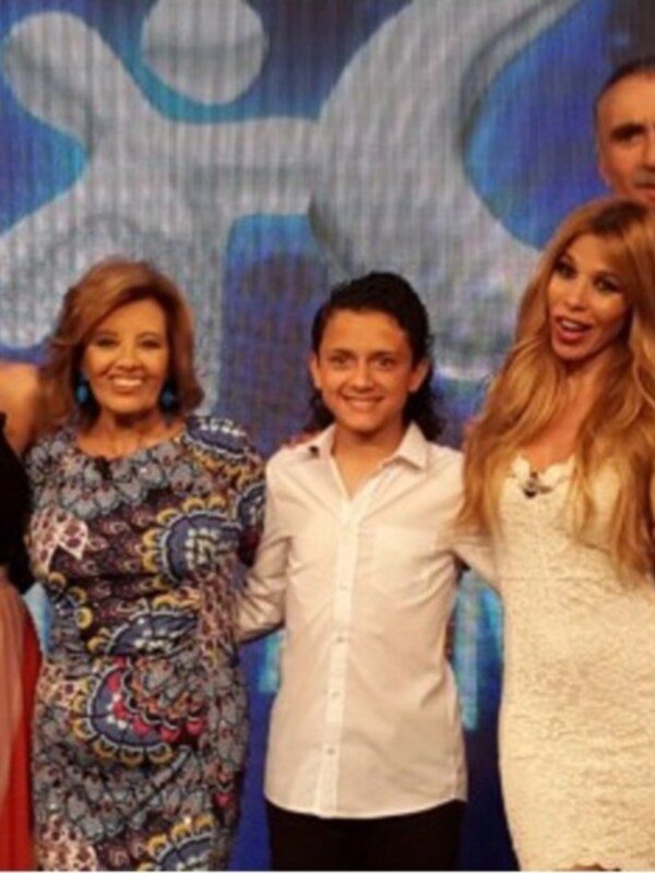 Menuda Noche celebra el Día de la Madre con María Teresa Campos, Chenoa y Raúl el Balilla