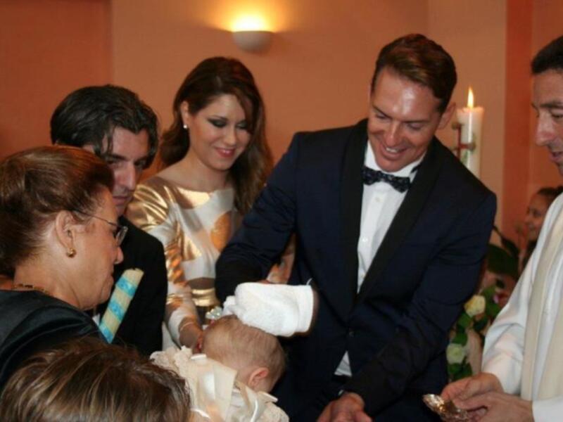 TAMARA Y SU MARIDO DANIEL ROQUE CELEBRAN PRIMERA COMUNIÓN Y BAUTIZO AL MISMO TIEMPO      