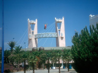 Pabellones y edificios de la Exposición Universal  (1992) existentes en 2016 en la calle José de Gálvez.