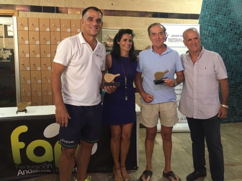 Los veteranos cumplen en el Sato Sport en la tercera prueba del Circuito Andaluz de pádel