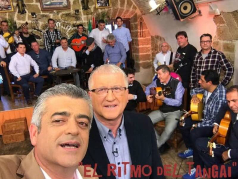 “El ritmo del Tangai” se detiene en la Peña Paco Alba de Cádiz y repasará las mejores comparsas del Carnaval