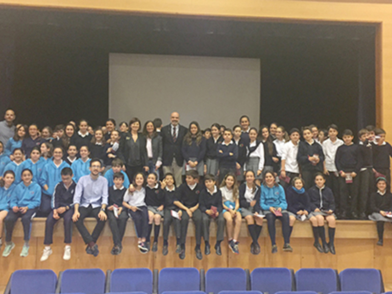 El RCEA acerca el mundo del enganche a más 1.000 escolares sevillanos