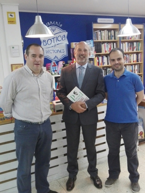 Gil-Toresano destaca la importancia de la lectura “para aumentar el nivel del lenguaje”