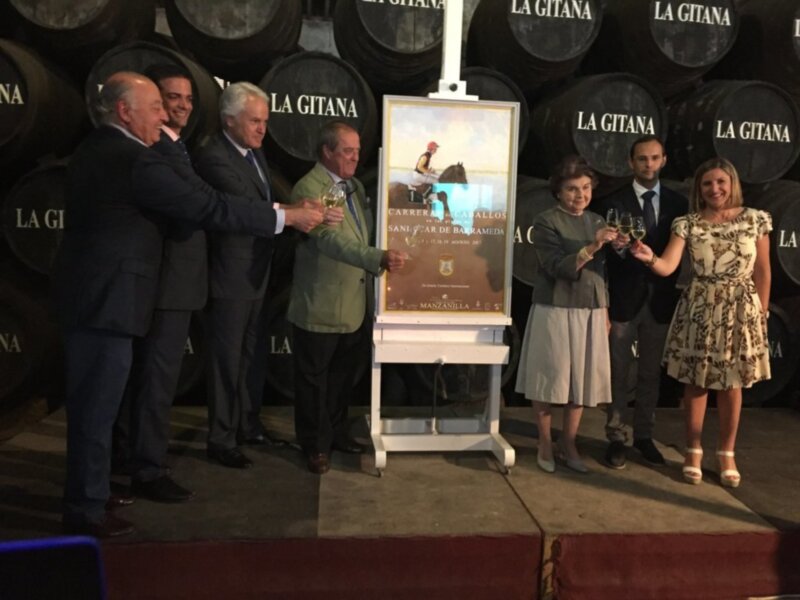 Irene García asiste a la presentación del cartel de las Carreras de Caballos de Sanlúcar