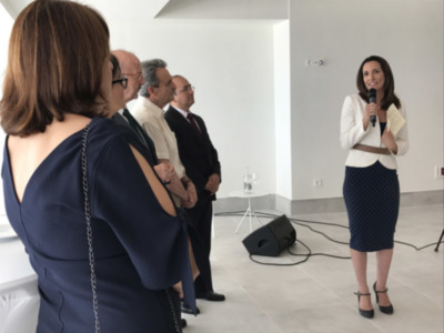 Isabel Jurado afirma que la apertura del hotel Agaró consolida a la localidad más aún como municipio turístico