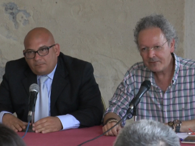 El profesor Alejandro Cabrera Corona presenta en el Castillo su  novela Los nuncavivos