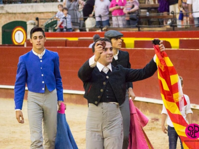 Manuel de Reyes reivindica con dos orejas la Cataluña taurina