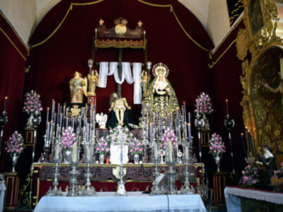 La Hermandad de la Soledad celebró el quinario del Cristo Yacente en Alcalá del Río.