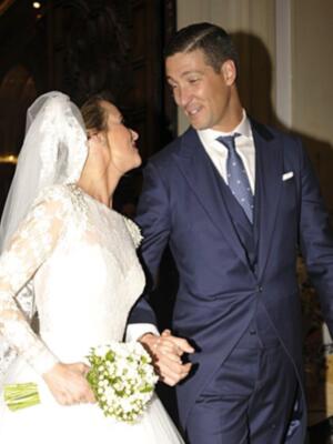 Yeyes Manzanares contrajo matrimonio con Guillaume Cazelle en la Basílica de la Macarena el pasado sábado once de Noviembre