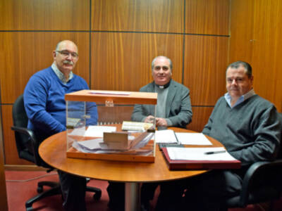 La Asociación de Fieles de la Virgen de los Reyes eligieron como, presidente a Fernando Yuste.