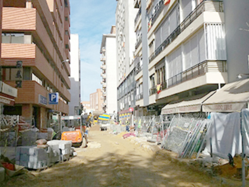 Obras en la calle Arcos y Virgen del Monte que afectan al tramo comprendido entre Niebla y República Argentina