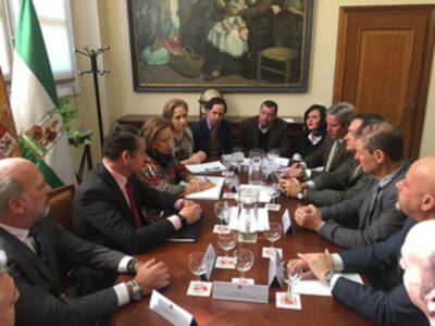 Apoyo del Gobierno al sector de la aceituna de mesa