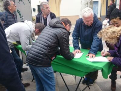 Una marcha y una recogida de firmas reivindicaron el sábado en Chipiona pensiones dignas