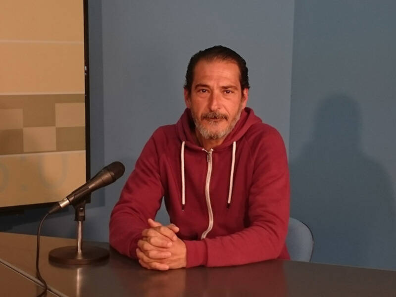 José María Payán vuelve al Chusco con la exposición benéfica ‘Entre el cielo y el suelo’