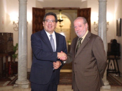 Firma de convenios entre la Diputación y la Fundación Cajasol